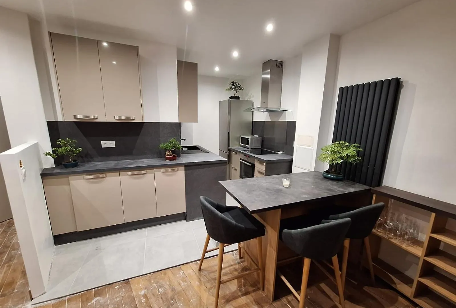Read Well - Spare Double Bedroom In Cosy Close To Convention Center In 15th District Lägenhet Paris