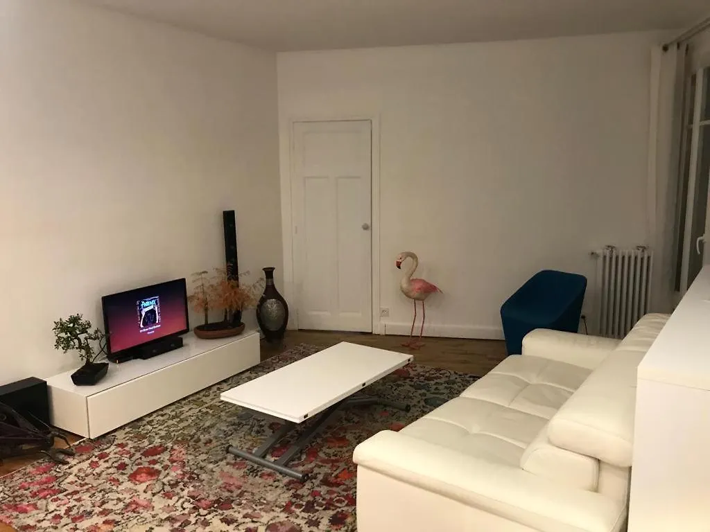 Lägenhet Read Well - Spare Double Bedroom In Cosy Close To Convention Center In 15th District